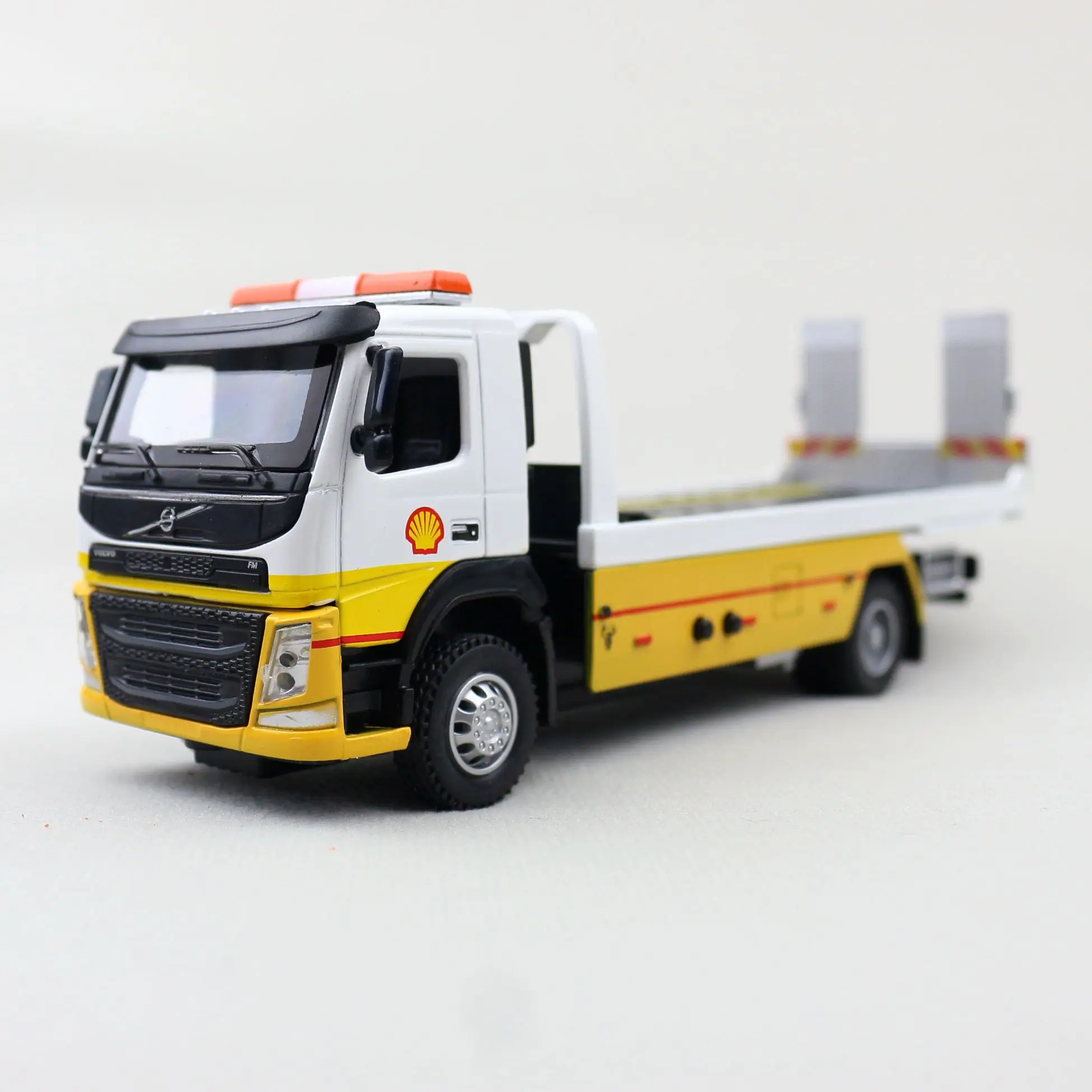 Volvo Camión Remolque 1:50 Fundido a Presión — imagen 4