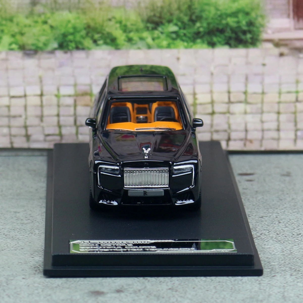 Rolls-Royce Cullinan Negro Miniatura 1:64 — imagen 2