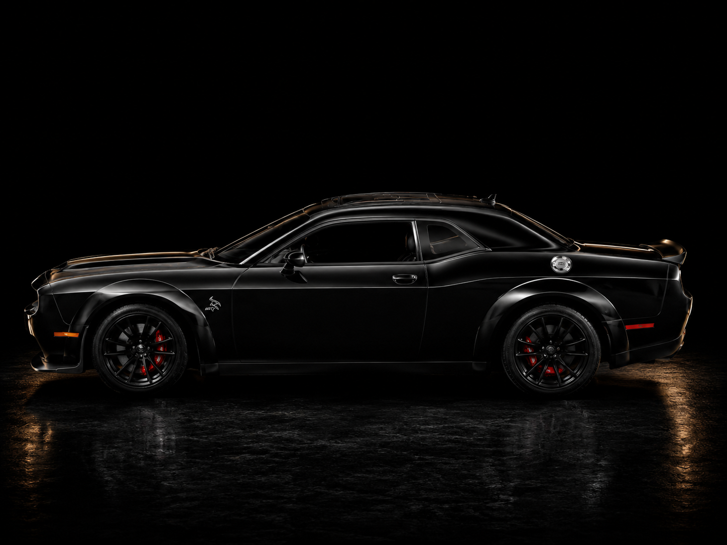Carro a escala Dodge Challenger Hellcat NEGRO