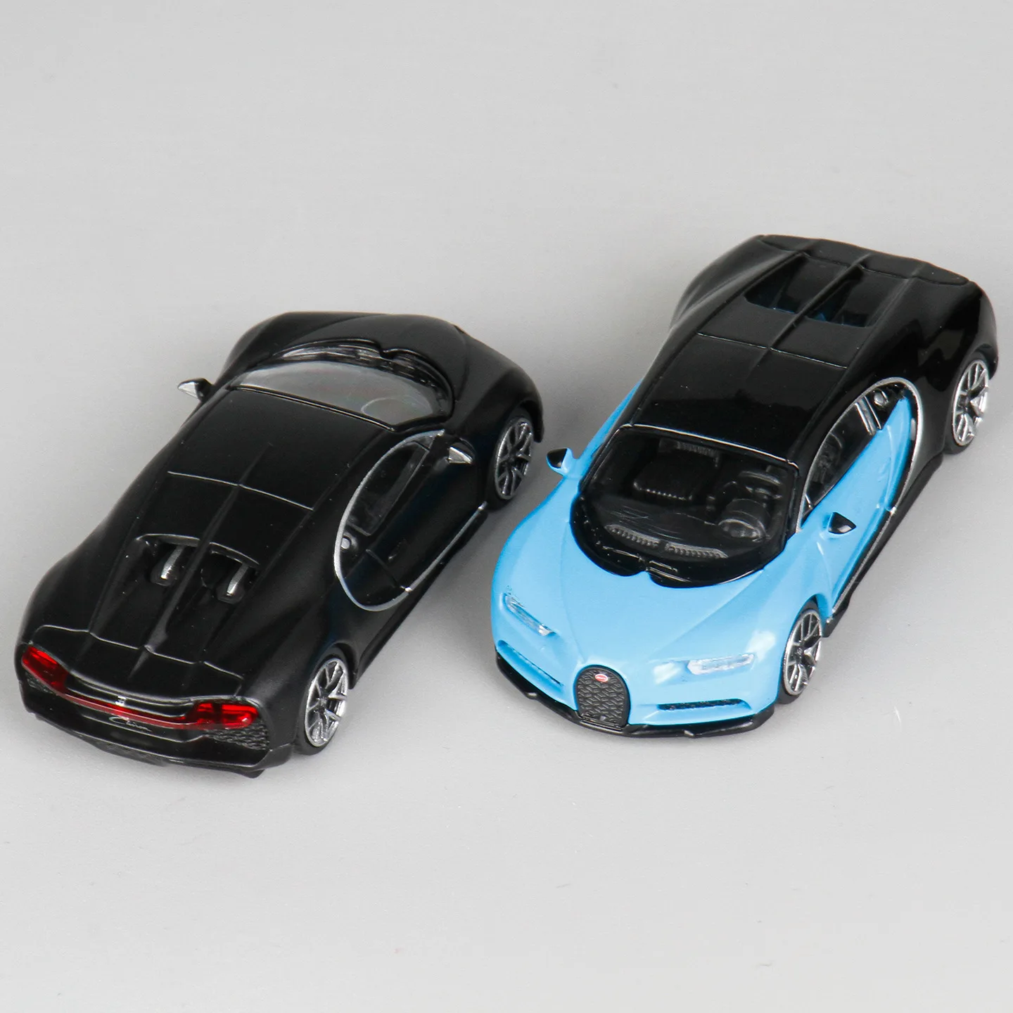 JKM Bugatti Chiron Miniatura 1:64 Aleación — imagen 3