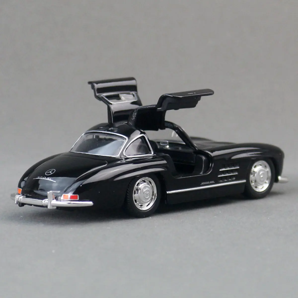 Welly Mercedes-Benz 300SL 1:36 Coleccionable Fricción — imagen 4
