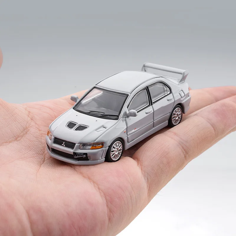 Mitsubishi Lancer Evolution EVO Miniatura 1:64 — imagen 2