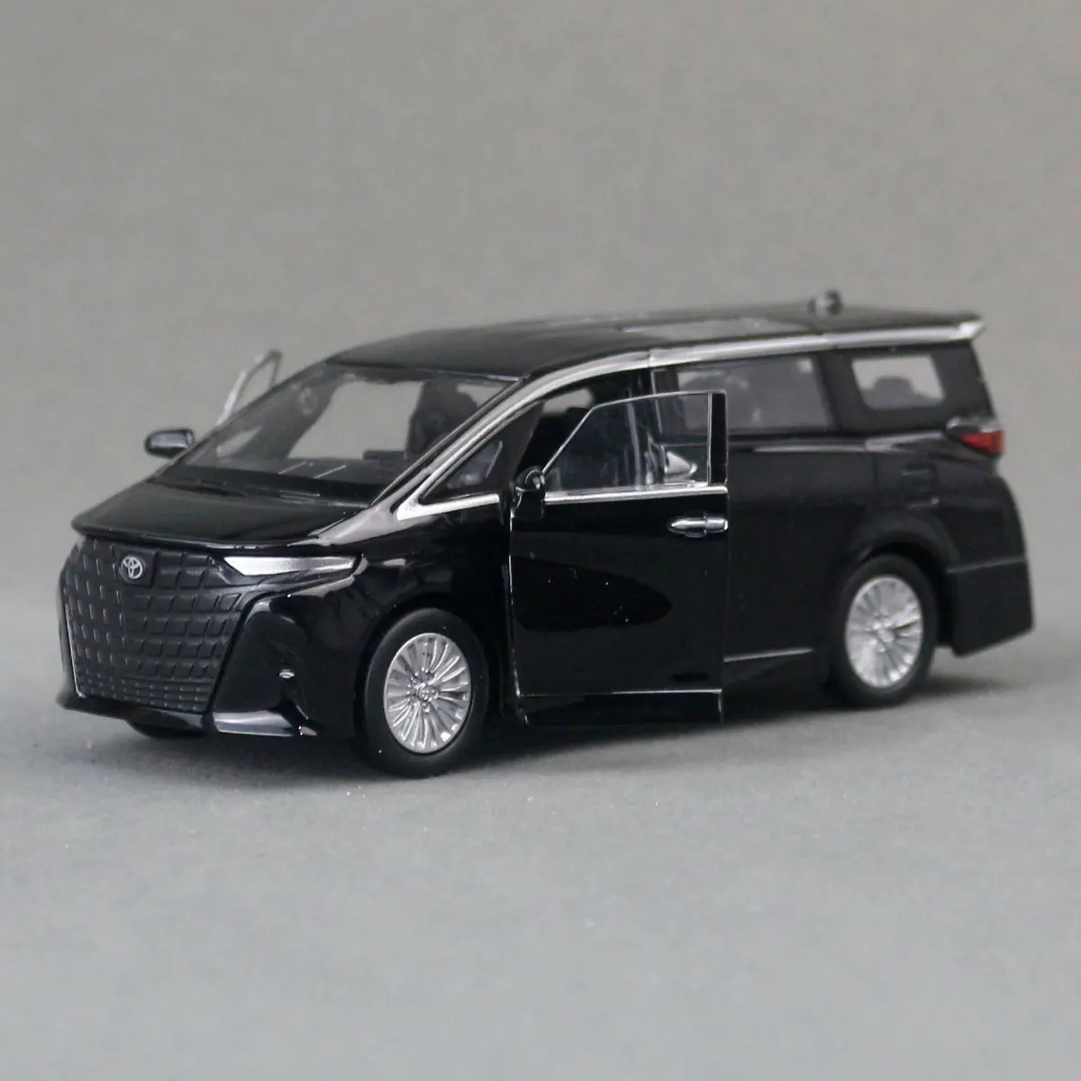 Welly Toyota Alphard MPV Escala 1:36 Negro — imagen 6