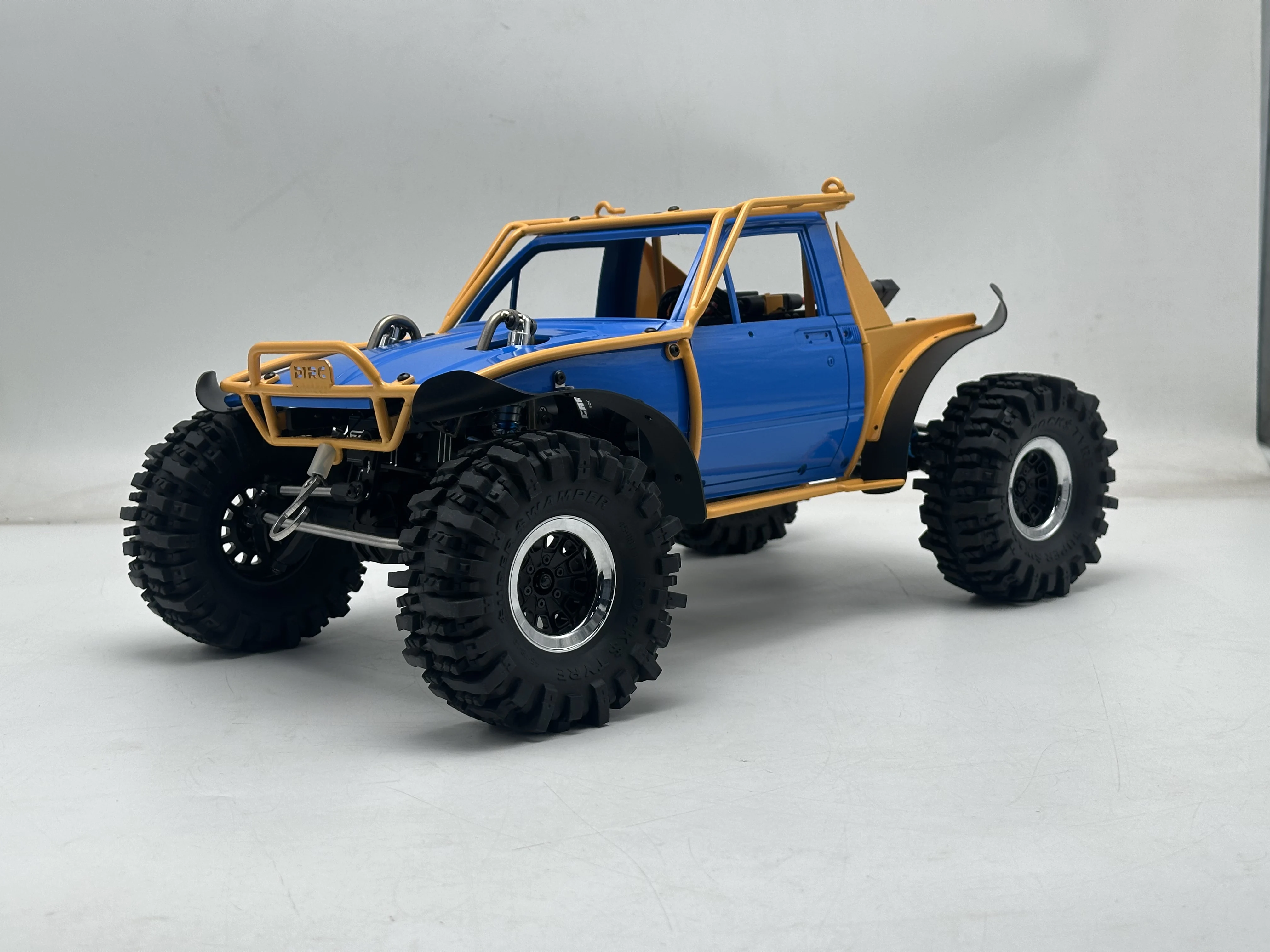 D1RC Rainforest Chariot Brushless 1/10 Crawler 4x4 — imagen 1