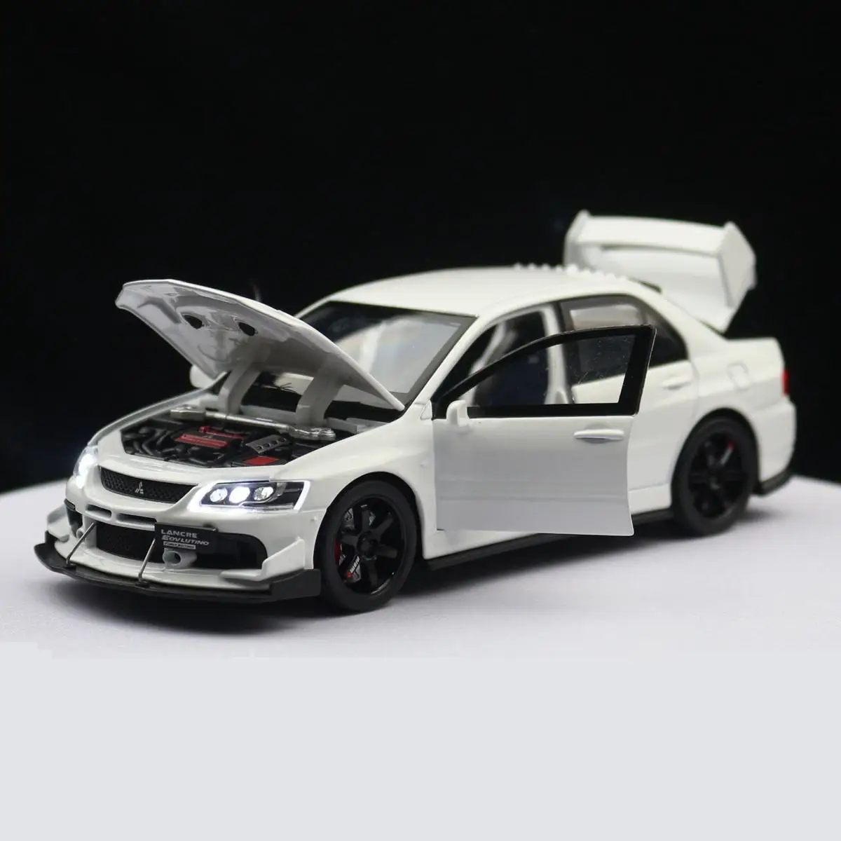 Mitsubishi Lancer EVO X Final Edition 1:32 — imagen 4