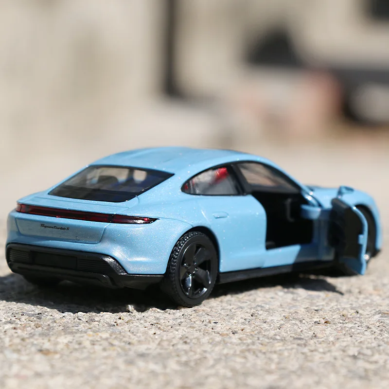 RMZ City Porsche Taycan 1:36 Diecast — imagen 4