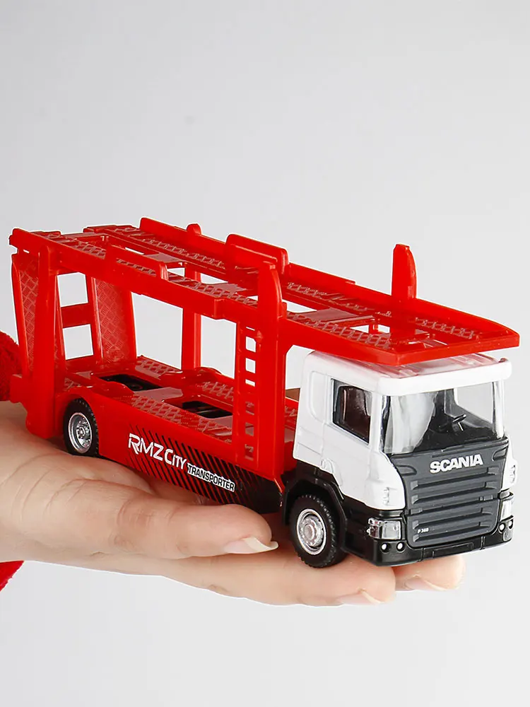 Scania Camión con Remolque a Escala 1:64 — imagen 3