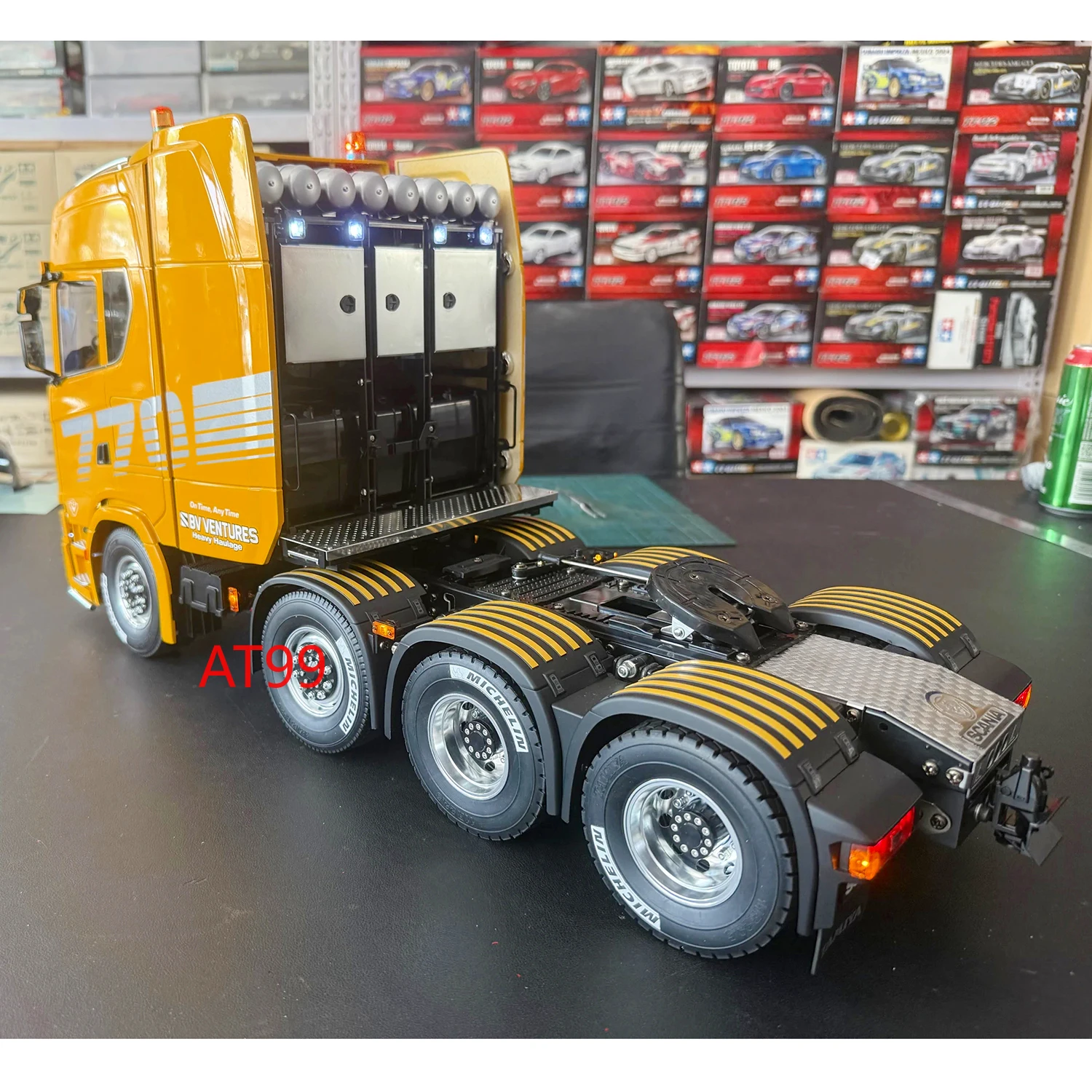 Tamiya 770S Camión Tractor RC 1:14 8x4 — imagen 4